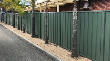 A Brief Note On The Benefits Of Hiring Fencing Contractors